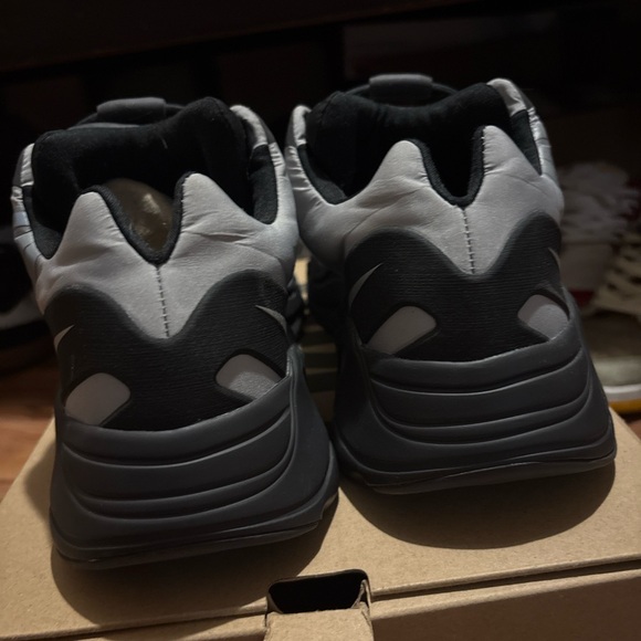 Adidas Black and Gray Yeezy Sneakers (metallic) Sz 10 - Picture 4 of 7